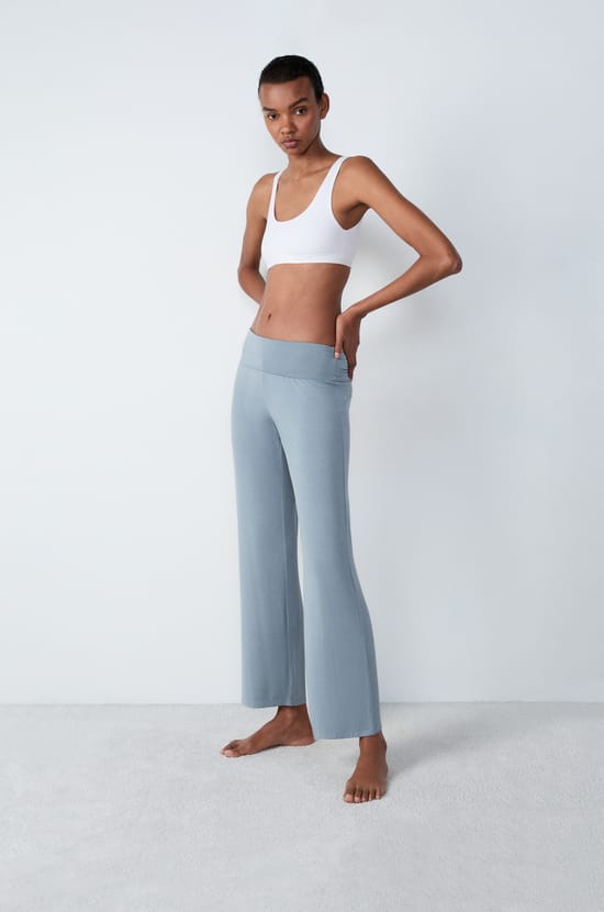 Pantalon de pyjama coupe large en modal;${refinementColor}