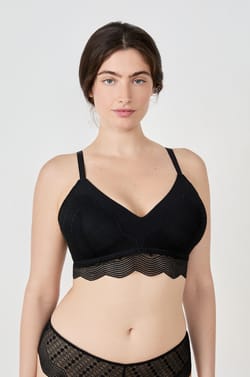 Wireless Triangle Bra;${refinementColor}