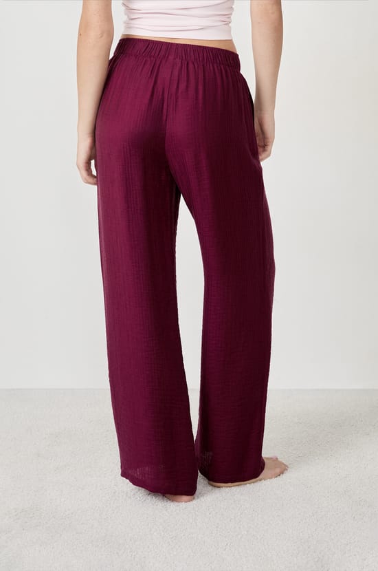 Pantal&oacute;n amplio liso;${refinementColor}