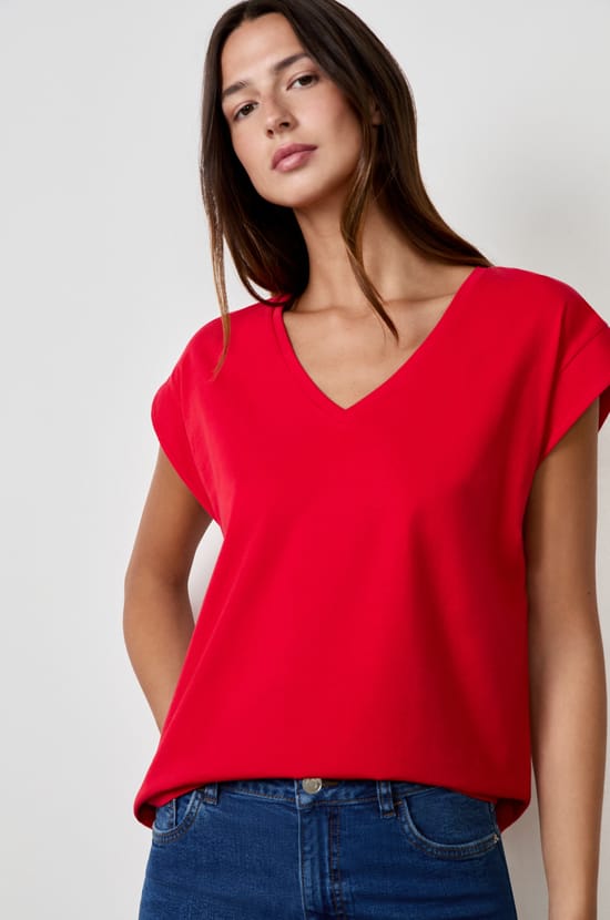T-shirt col V 100% coton;${refinementColor}