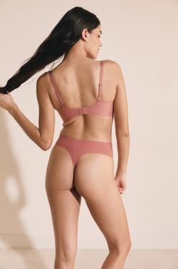Soutien-gorge brassi&egrave;re en microfibre avec pads amovibles;${refinementColor}