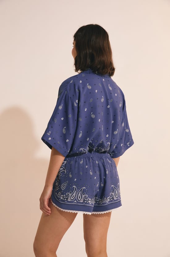 Camis&oacute;n de manga corta estampado;${refinementColor}