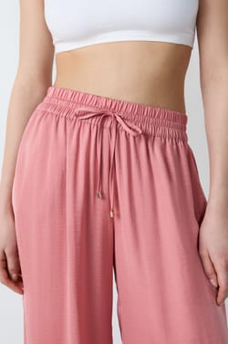 Široké saténové kalhoty;${refinementColor}