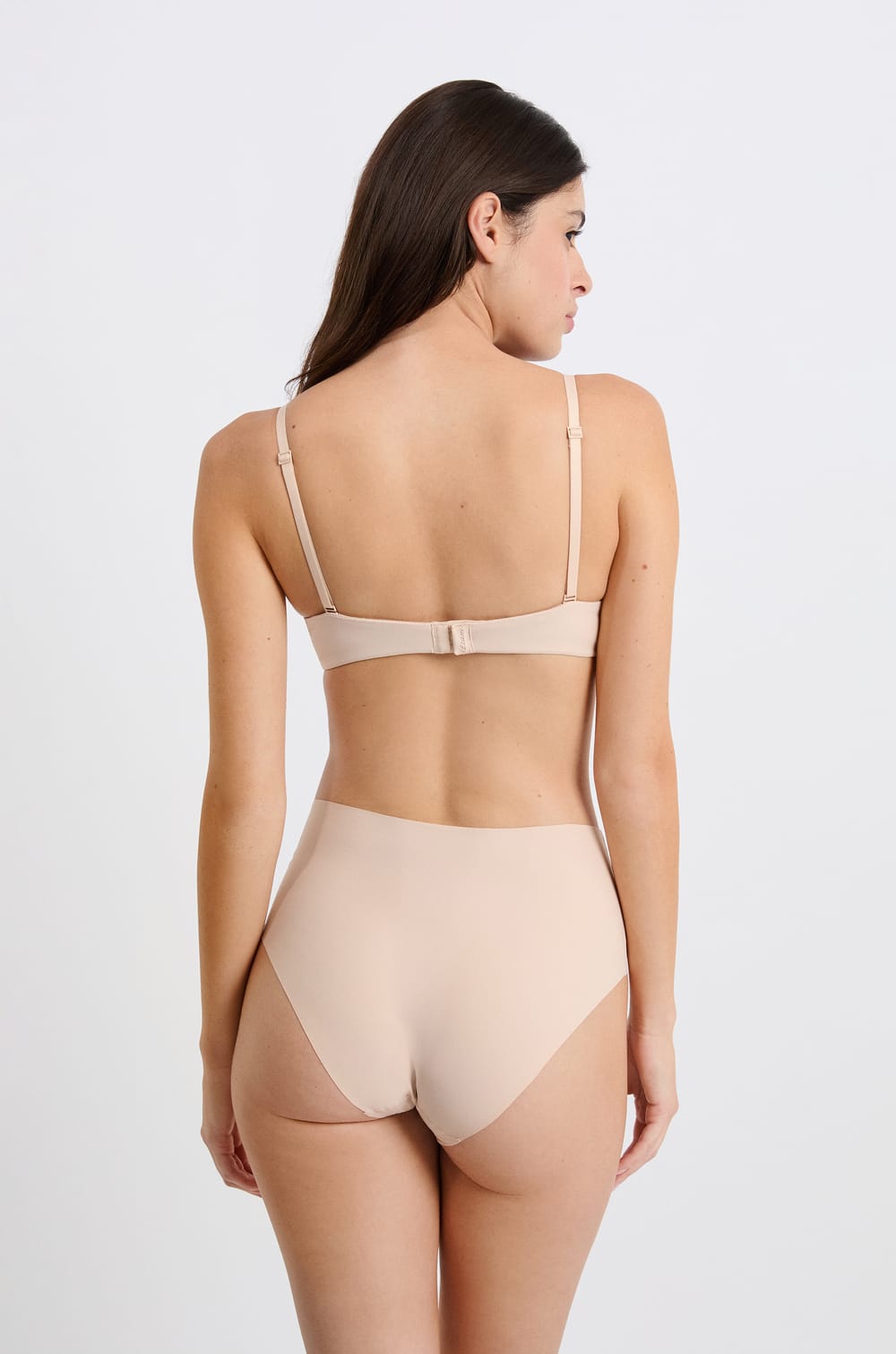 Sujetador N.4 - Copas finas;${refinementColor}