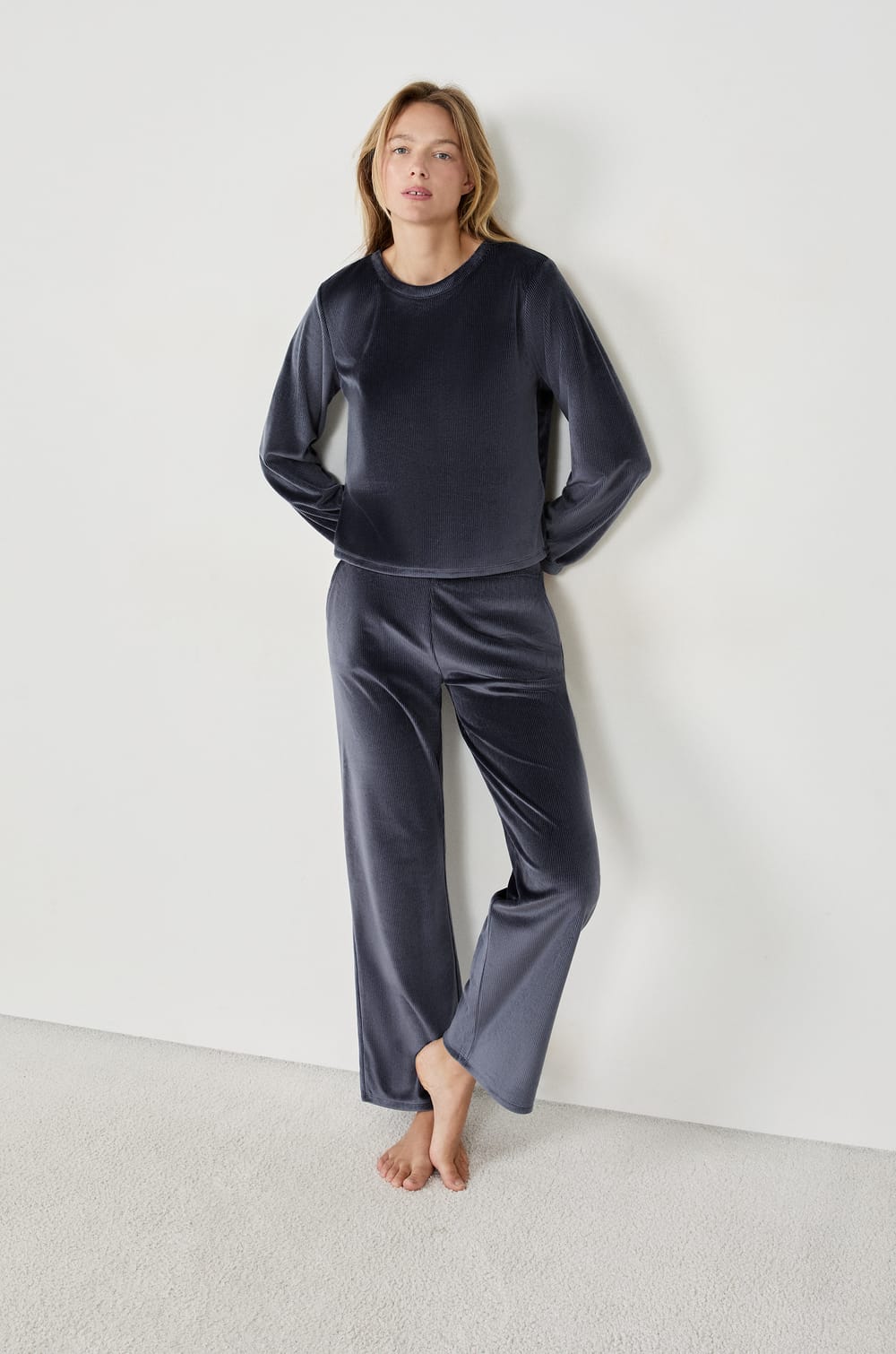 Velvet-Effect Pyjama Trousers;${refinementColor}