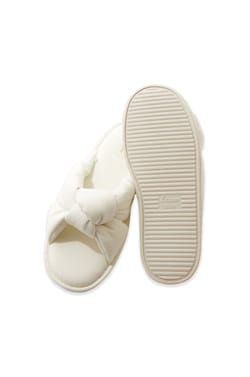 Chaussons tongs;${refinementColor}