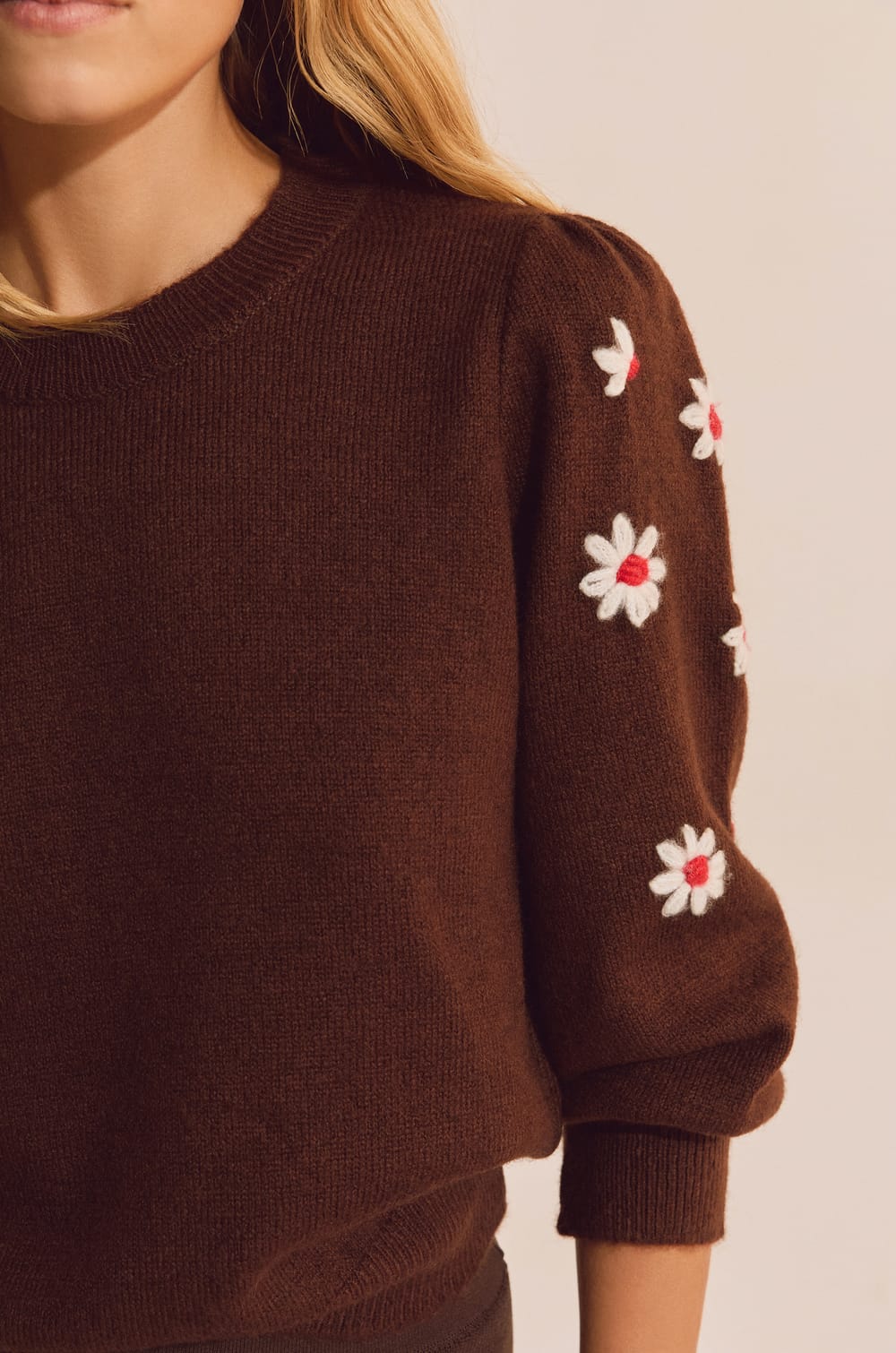 Pull avec motifs fleurs;${refinementColor}
