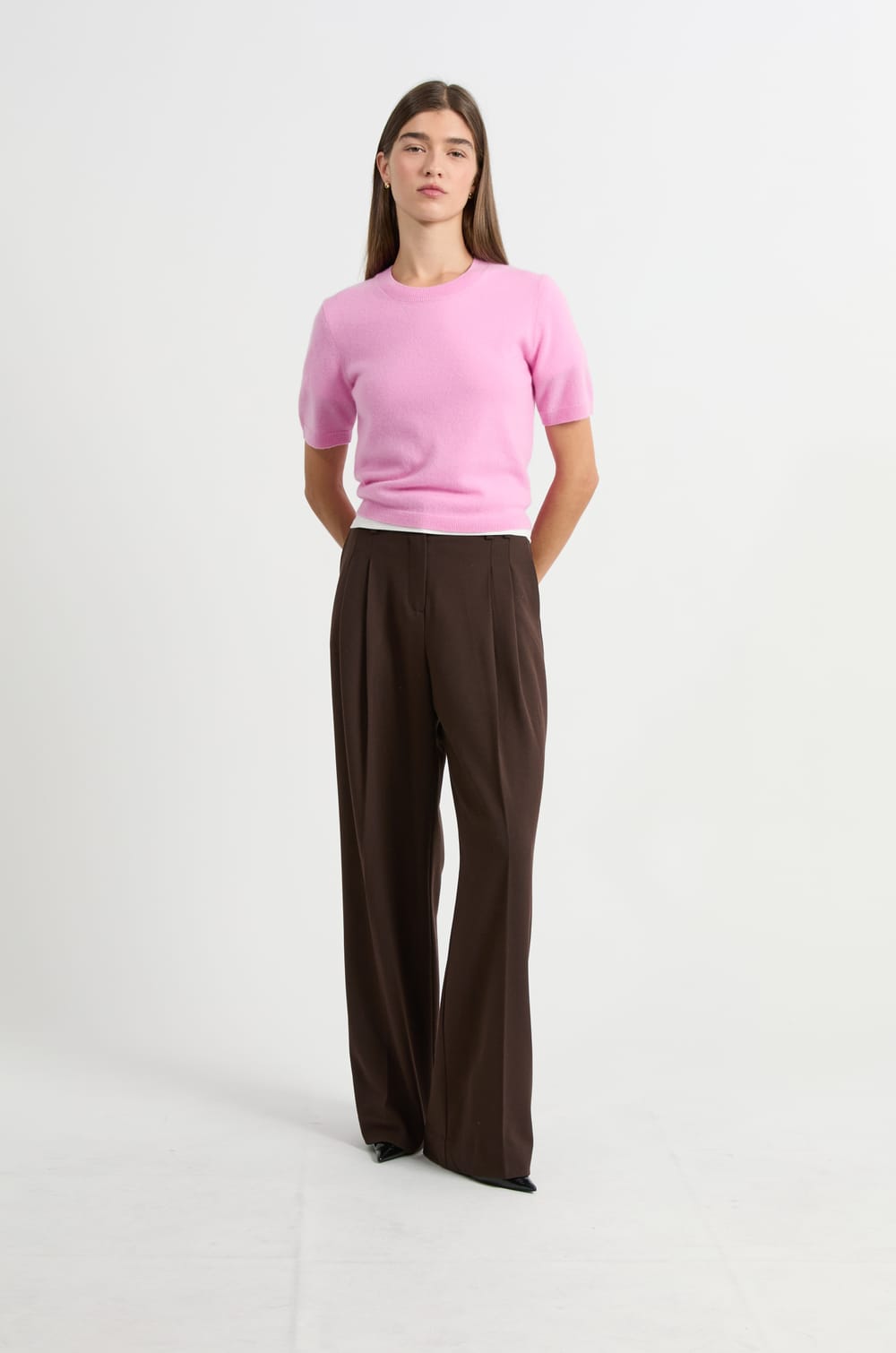 Pull manches courtes en cachemire;${refinementColor}