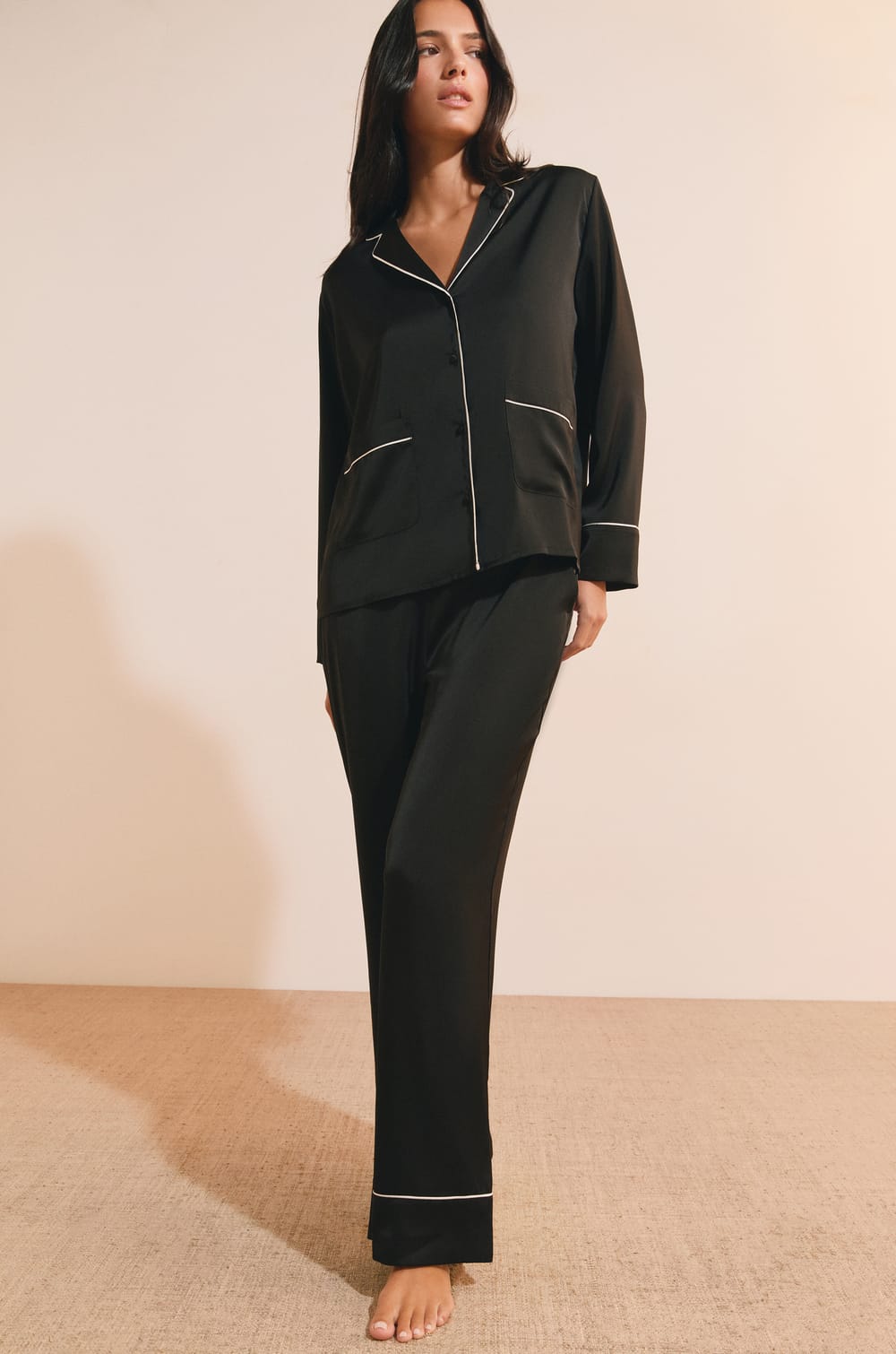 Pantalon de pyjama satin&eacute;e;${refinementColor}