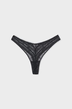 Tanga aus Spitze;${refinementColor}