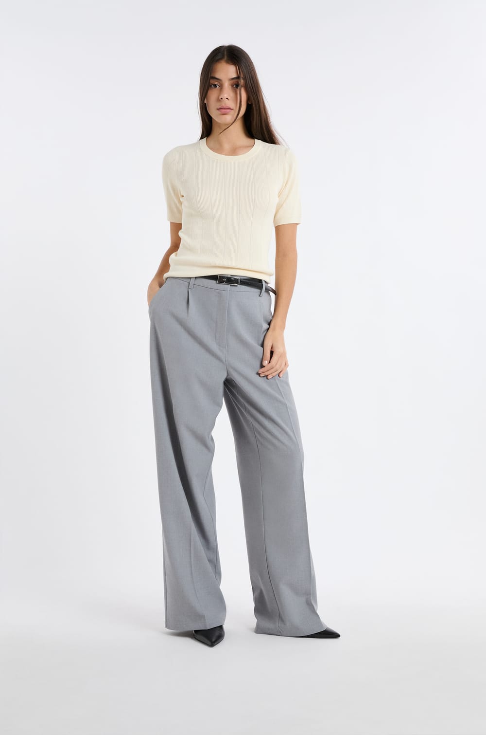 Pantalon de tailleur large;${refinementColor}