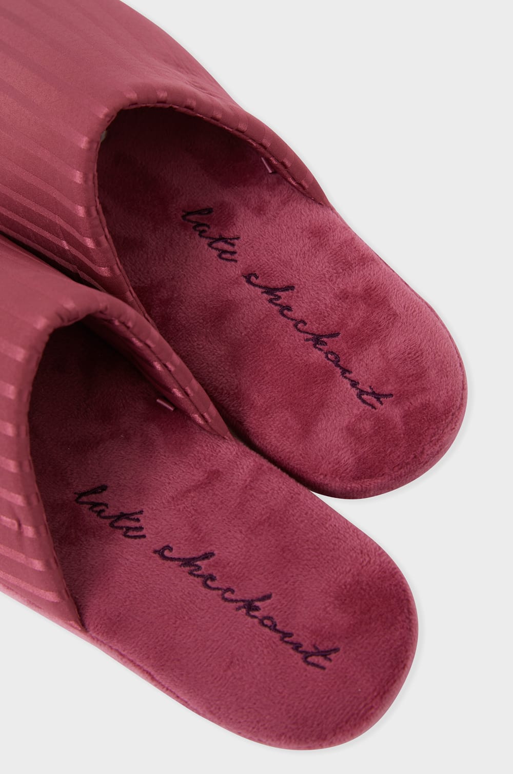 Ensemble chaussons mules et masque;${refinementColor}