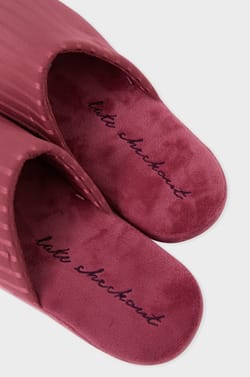 Ensemble chaussons mules et masque;${refinementColor}