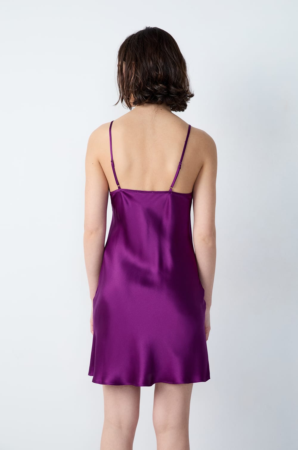 Silk nightdress with lace details;${refinementColor}