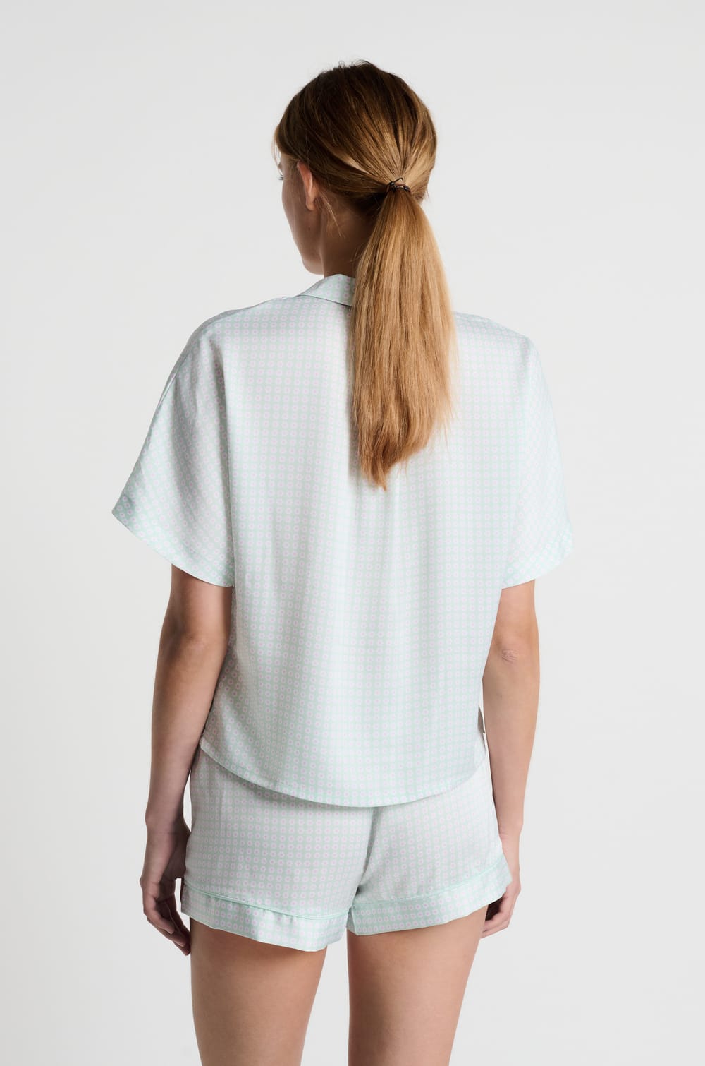 Chemise de pyjama manches courtes à imprimé fleur;${refinementColor}