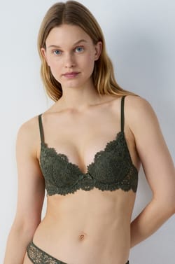 Bra No. 2 - Plunging Push-Up;${refinementColor}