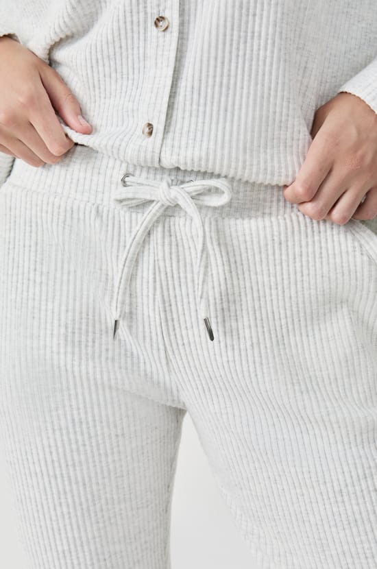 Pantalón de pijama acanalado;${refinementColor}