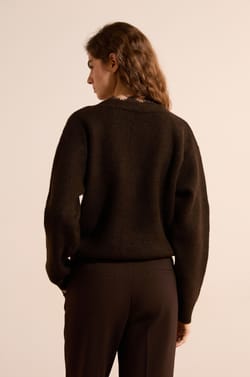Pull avec d&eacute;tails dentelle;${refinementColor}