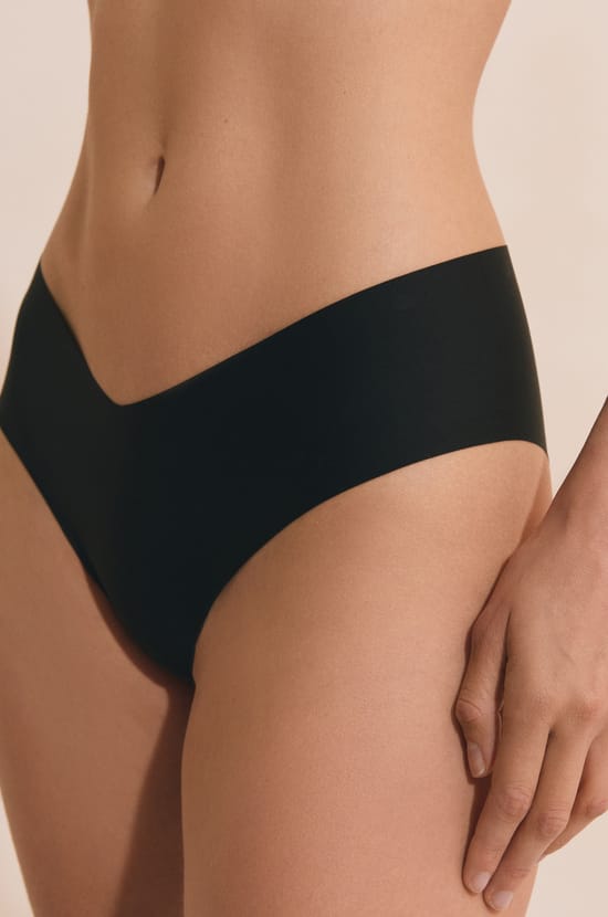 V-shape Microfiber Hipster;${refinementColor}