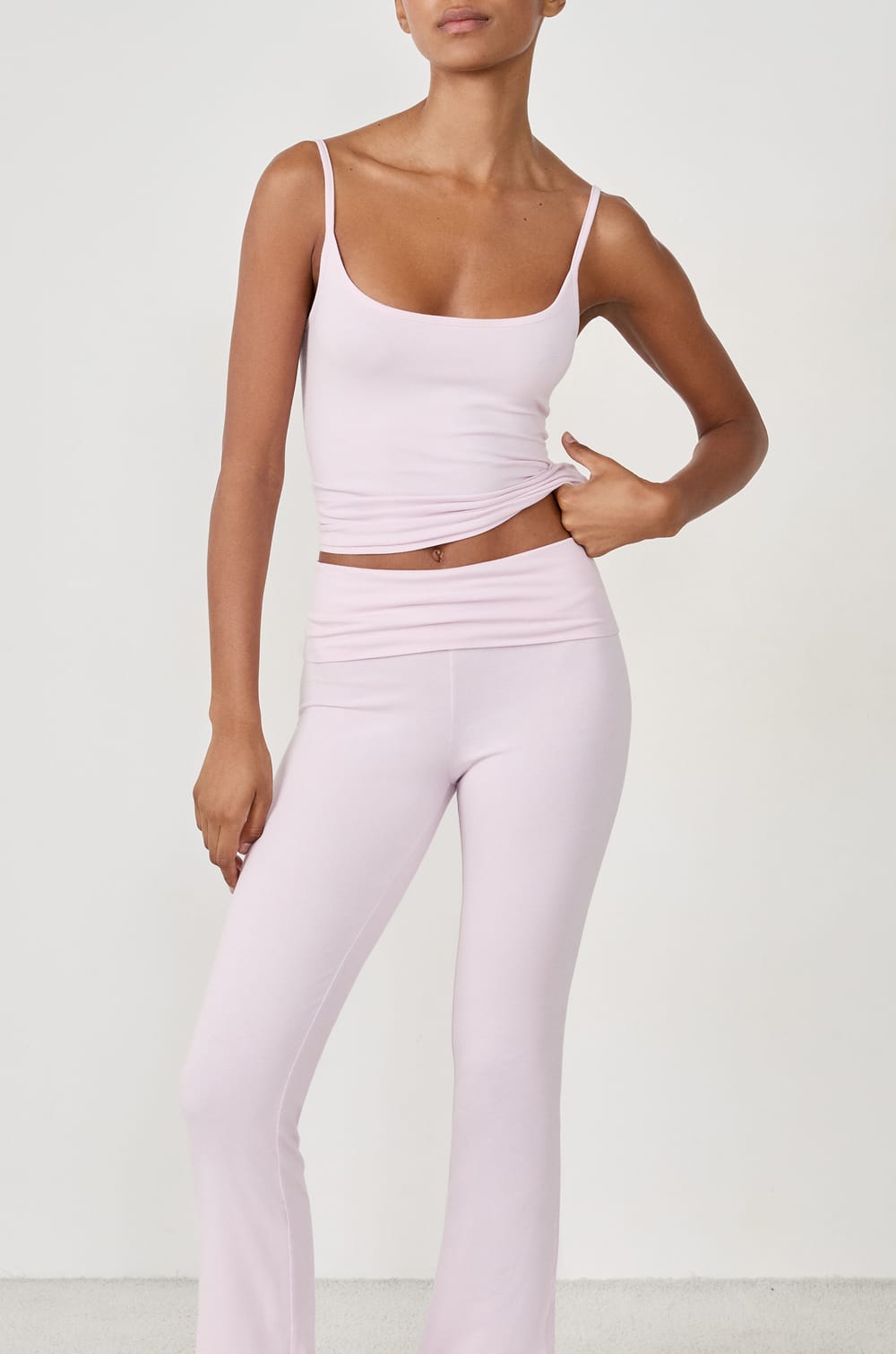 Uitlopende pyjamabroek;${refinementColor}