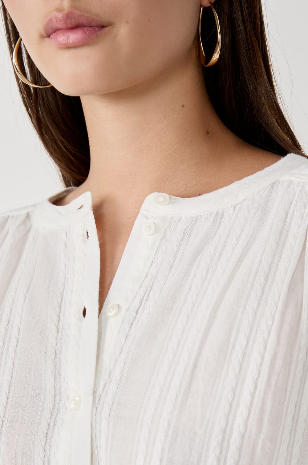 Camisa de manga larga con bordados;${refinementColor}
