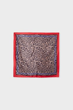 Satin-effect printed scarf;${refinementColor}