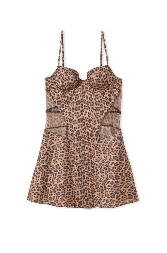 Robe satin&eacute;e avec charm;${refinementColor}