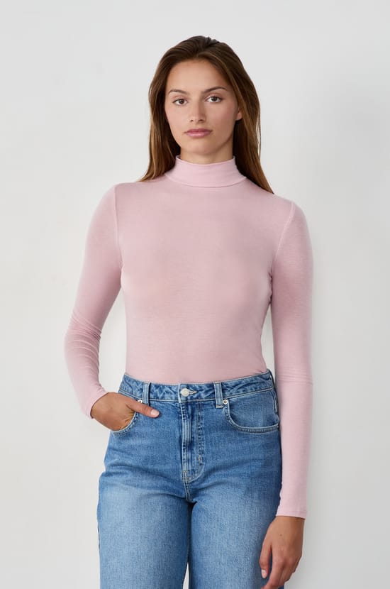 Camiseta manga larga cuello alto;${refinementColor}
