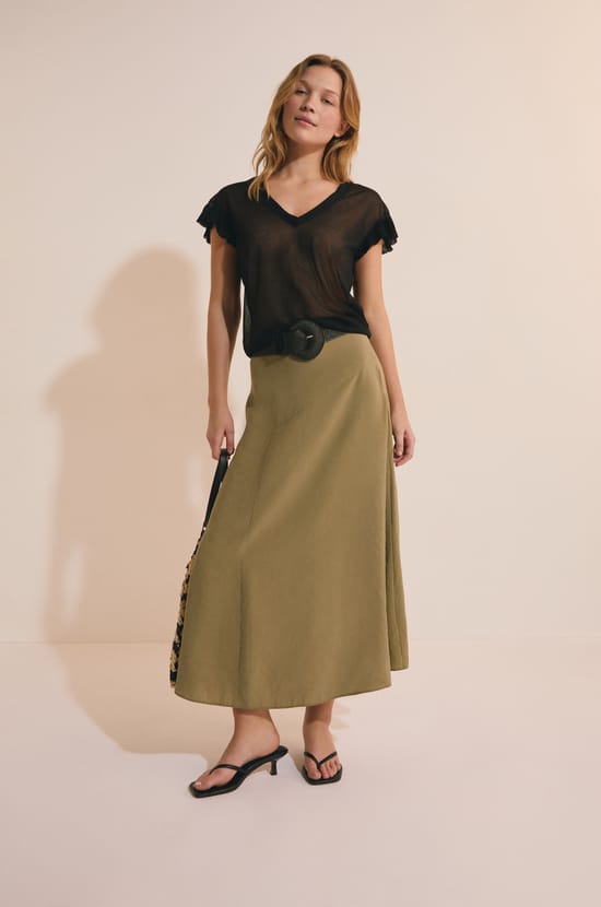 Pull manches courtes col V;${refinementColor}