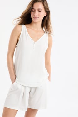 Camiseta sin mangas lisa de modal;${refinementColor}