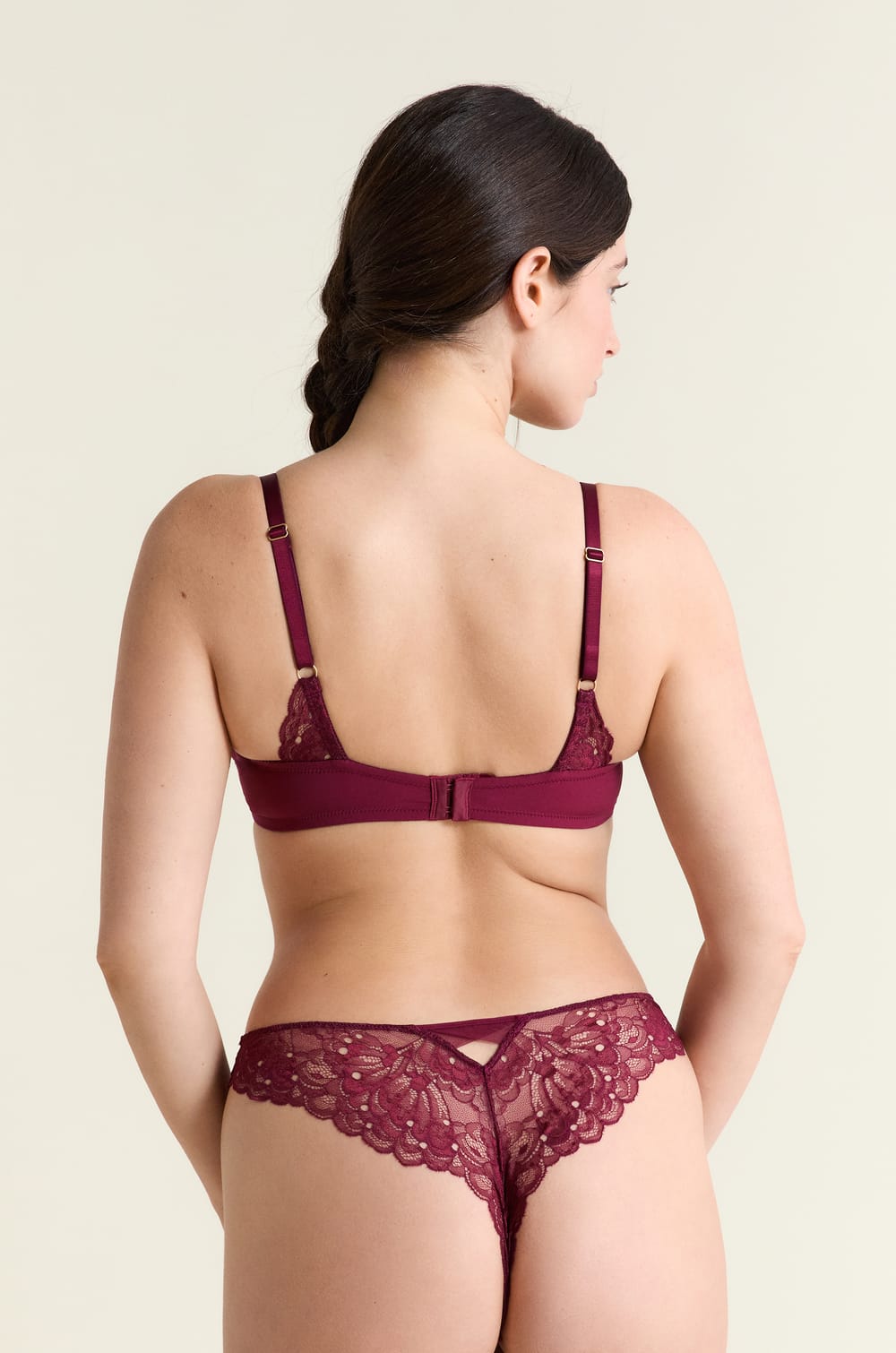 BH N.4 - Die Leichte Schalen BH aus Spitze;${refinementColor}