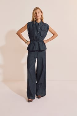 Veste sans manches &eacute;lastiqu&eacute;e en coton;${refinementColor}