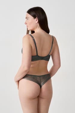 Bra No. 5 - The Lightly Lined Plunge Bra;${refinementColor}