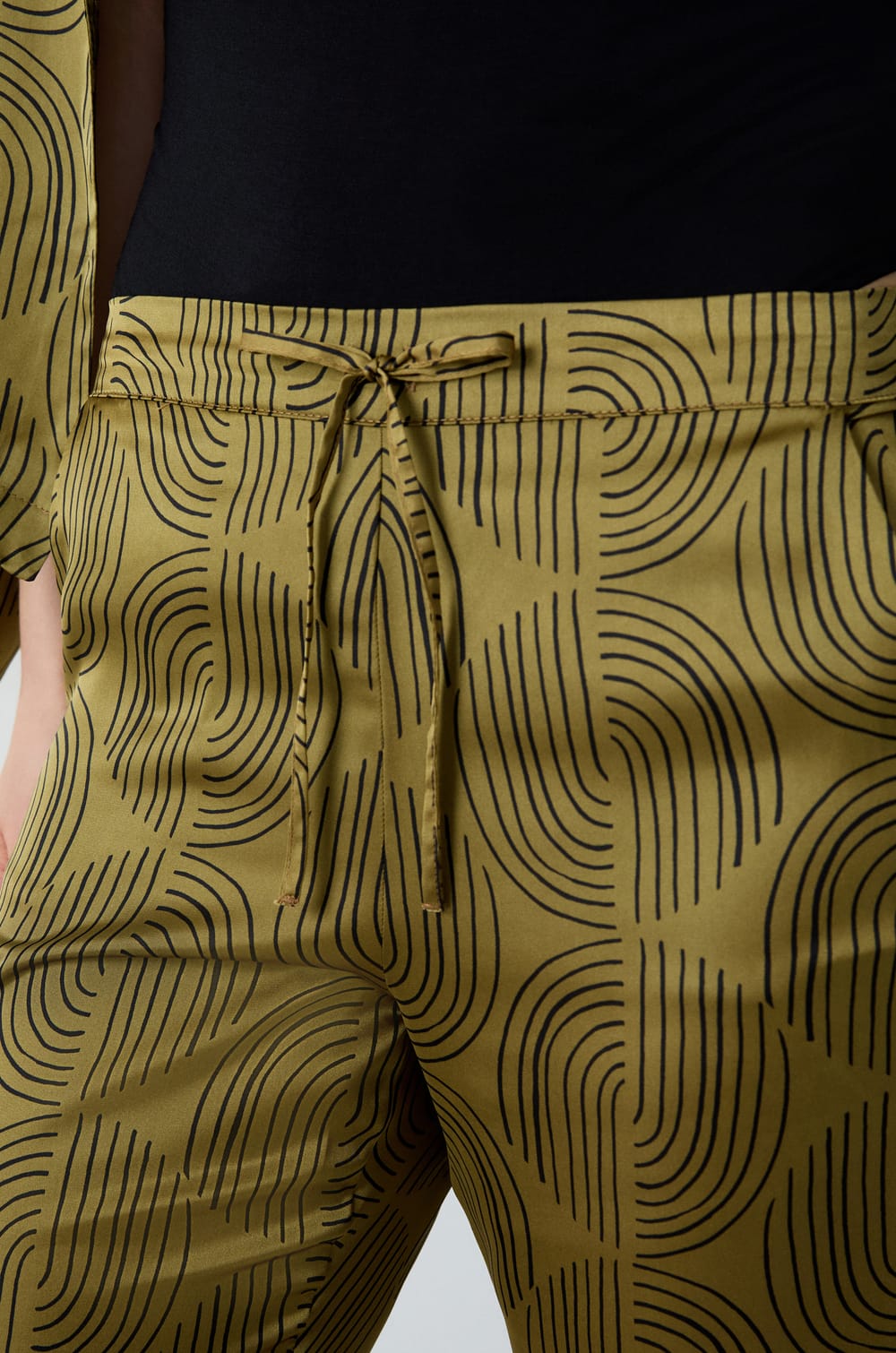 Smooth Pyjama Trousers with Patterns;${refinementColor}