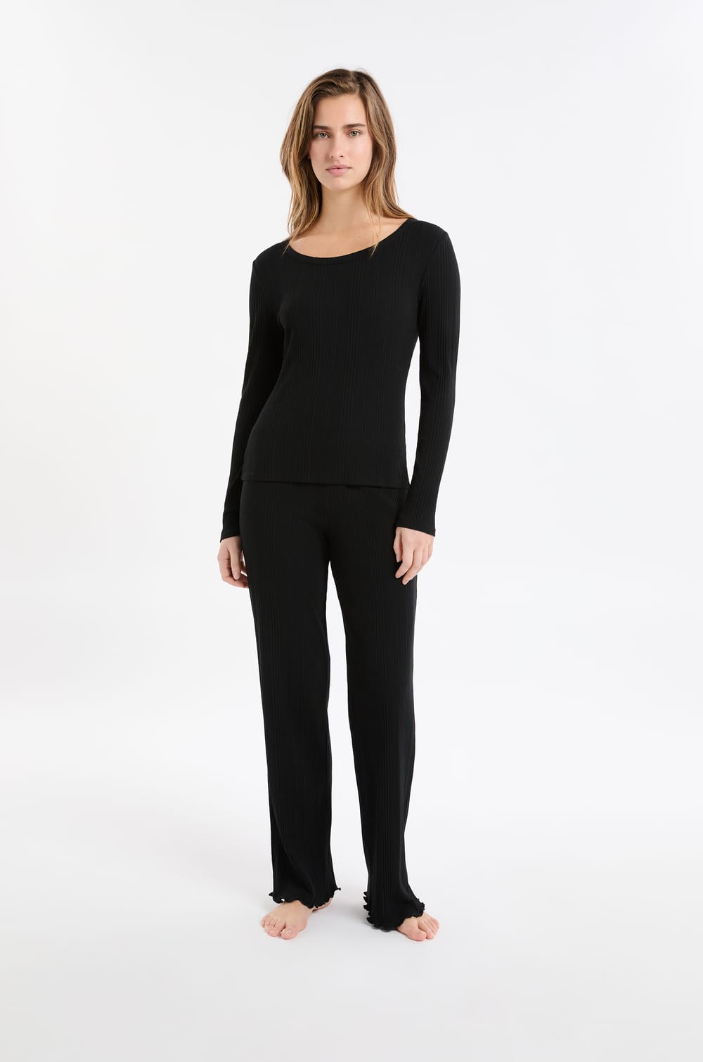 Long-sleeved T-shirt in ribbed cotton;${refinementColor}