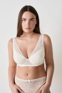 č. 6 Triangle lehce vyztužená podprsenka;${refinementColor}