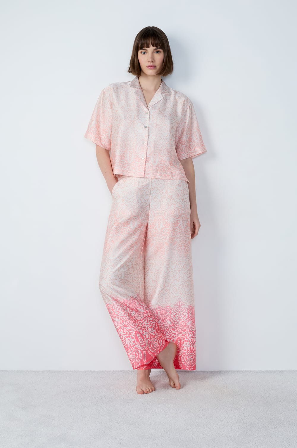 Short-Sleeved Patterned Satin Pajama Shirt;${refinementColor}