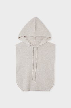 Cuello capucha desmontable con capucha;${refinementColor}