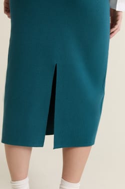 Long Knit Skirt;${refinementColor}