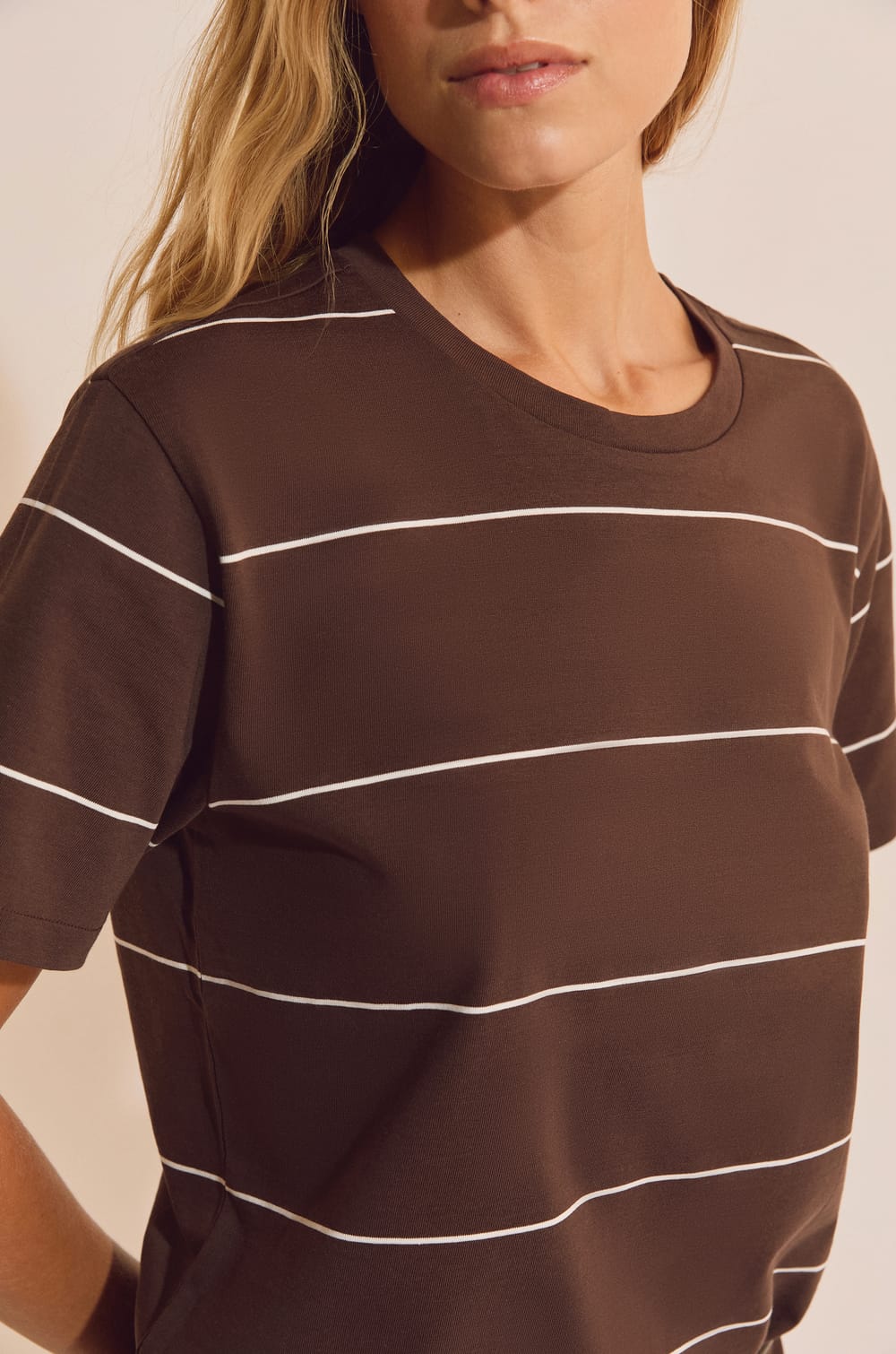 Robe longue &agrave; rayures;${refinementColor}