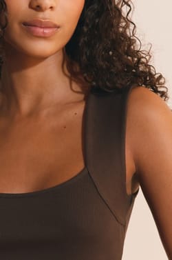 Top &agrave; col carr&eacute; en coton;${refinementColor}