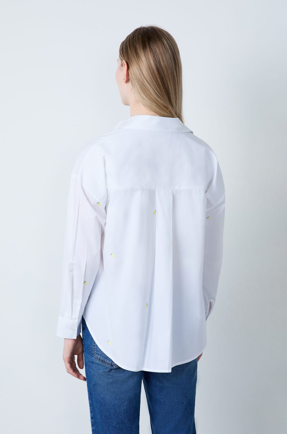 Lemon Embroidery Shirt;${refinementColor}