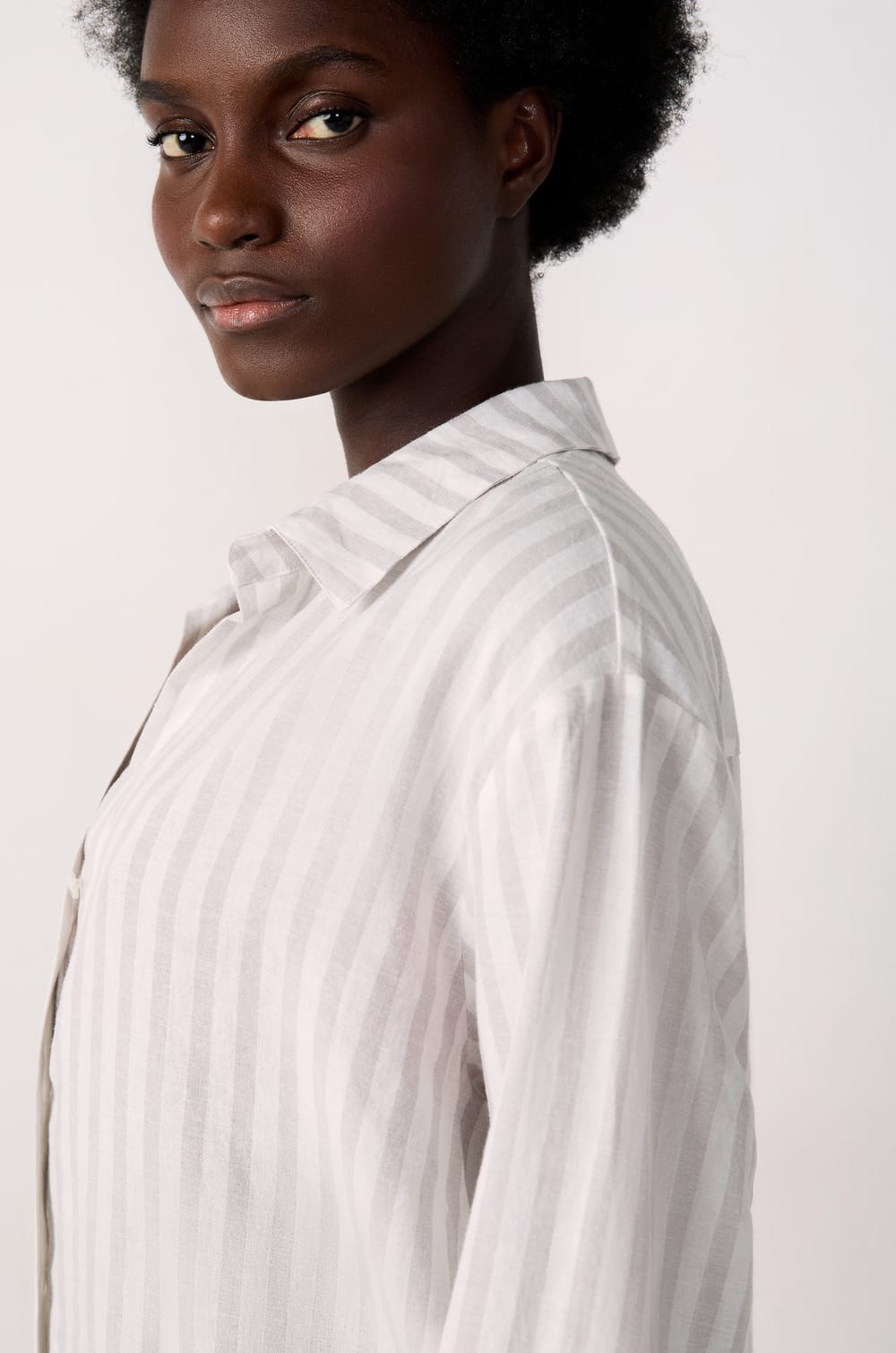 Chemise de plage rayée;${refinementColor}