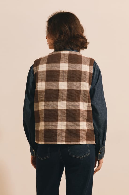 Gilet sans manches &agrave; carreaux;${refinementColor}