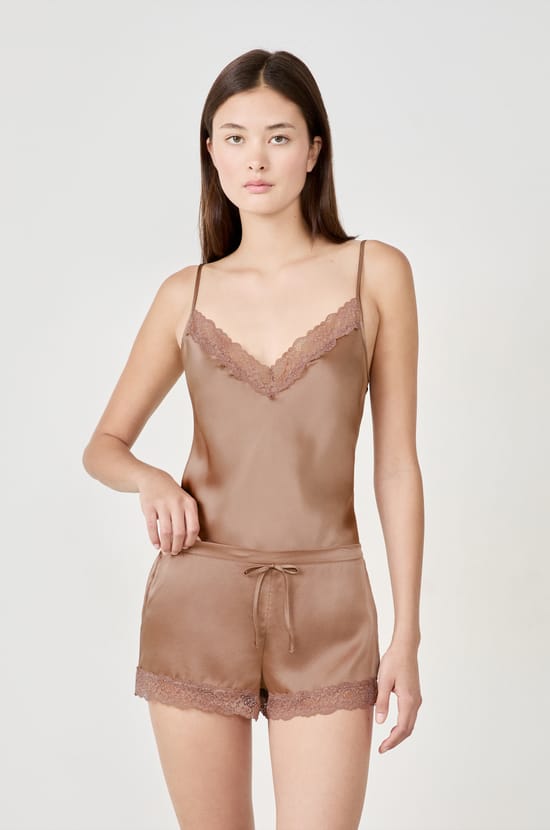 Silk pyjama shorts with lace details;${refinementColor}