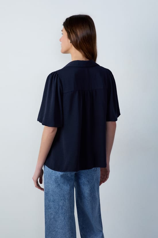 Chemisier col V manches courtes;${refinementColor}