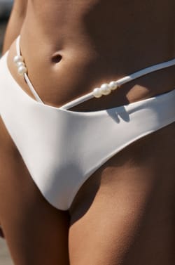 Haut de maillot triangle satin&eacute; avec perles - Etam x H&ocirc;tel Mahfouf;${refinementColor}