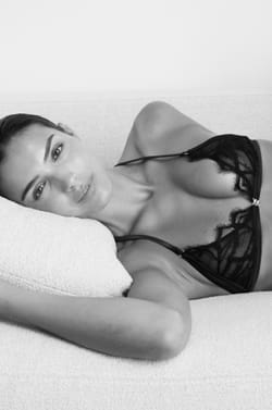 Soutien-gorge triangle en dentelle;${refinementColor}