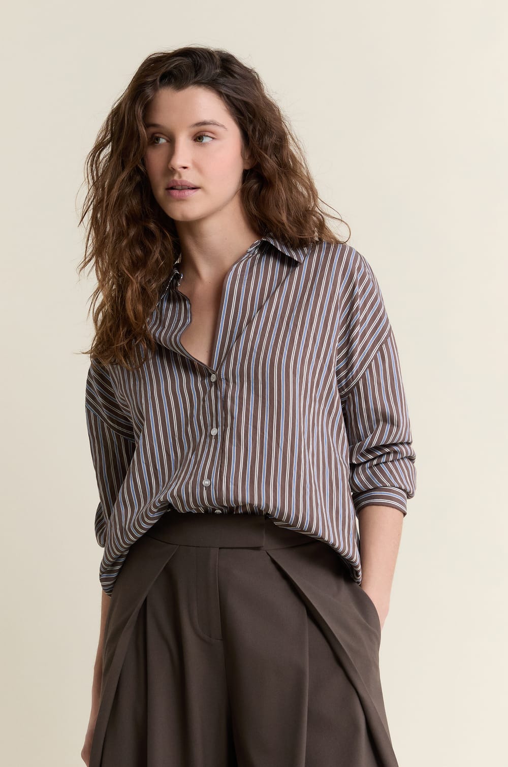 Chemise &agrave; rayures;${refinementColor}