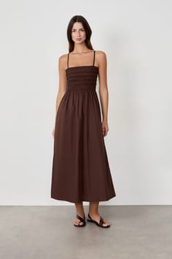 Robe longue manches courtes;${refinementColor}